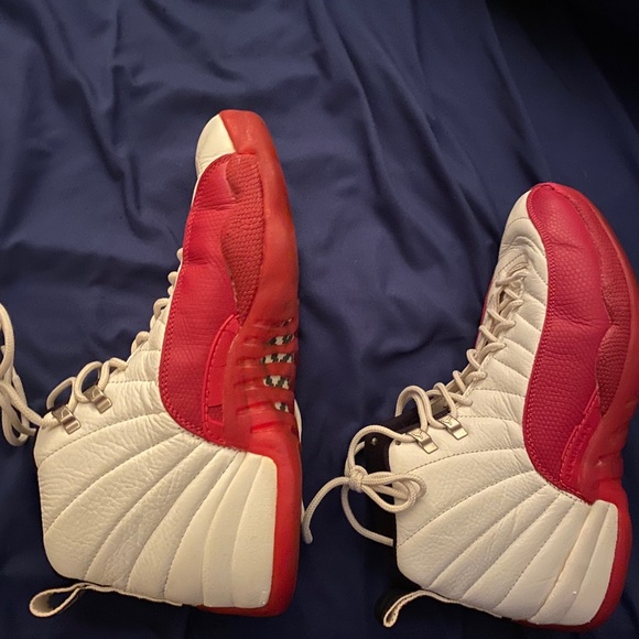2 pair 1997 OG Jordan 12 - Picture 7 of 8